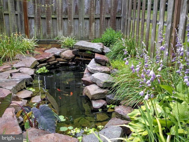 Building Photo - 3830 Swan House Ct