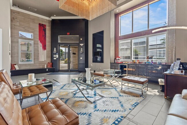 Building Photo - 2929 Kings Rd