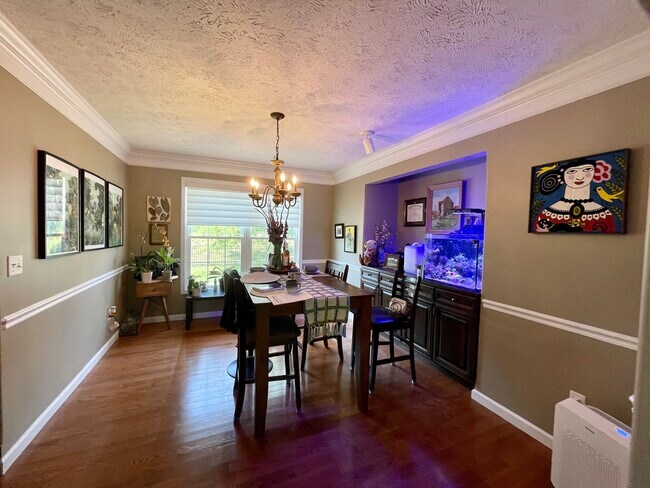 Foto del edificio - 411 Trefoil St