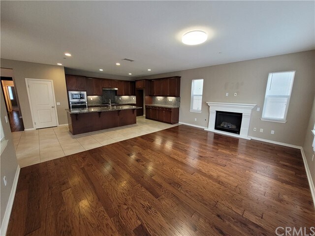 Foto del edificio - 14425 Willamette Ave