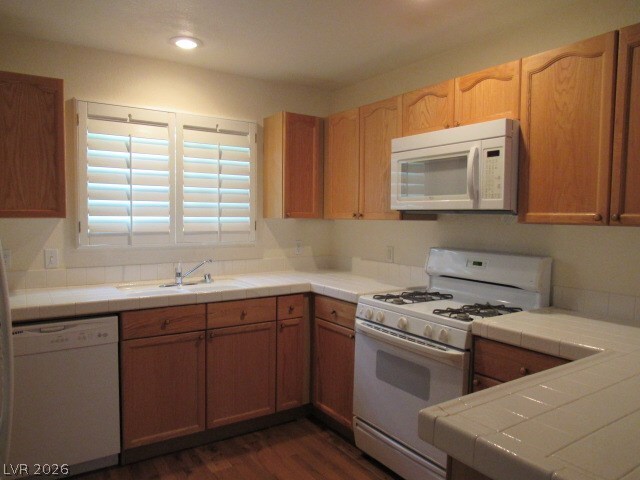 Building Photo - 401 Amber Pine St