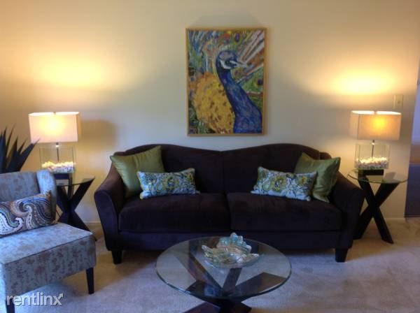 Building Photo - 710 Snowberry Ct