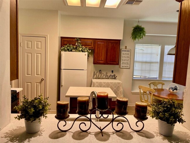 Foto del edificio - 14527 Circlewood Way