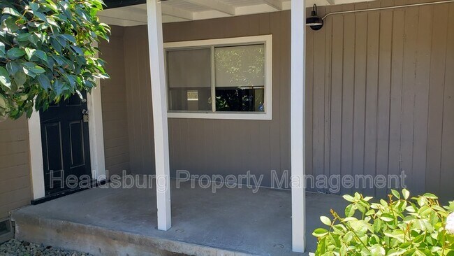 Building Photo - 7933 Starr Rd