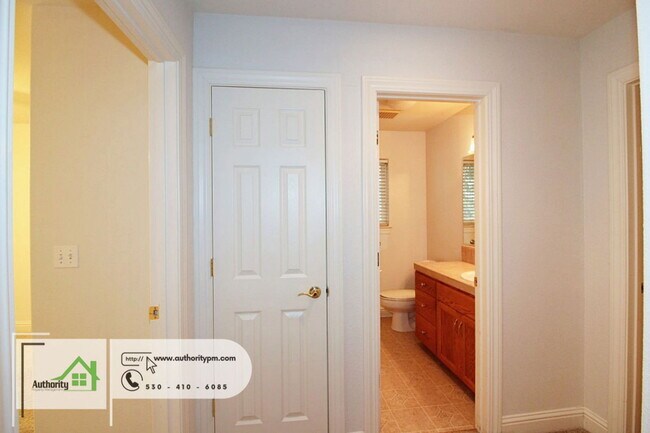 Foto del edificio - 3377 Heritagetown Dr