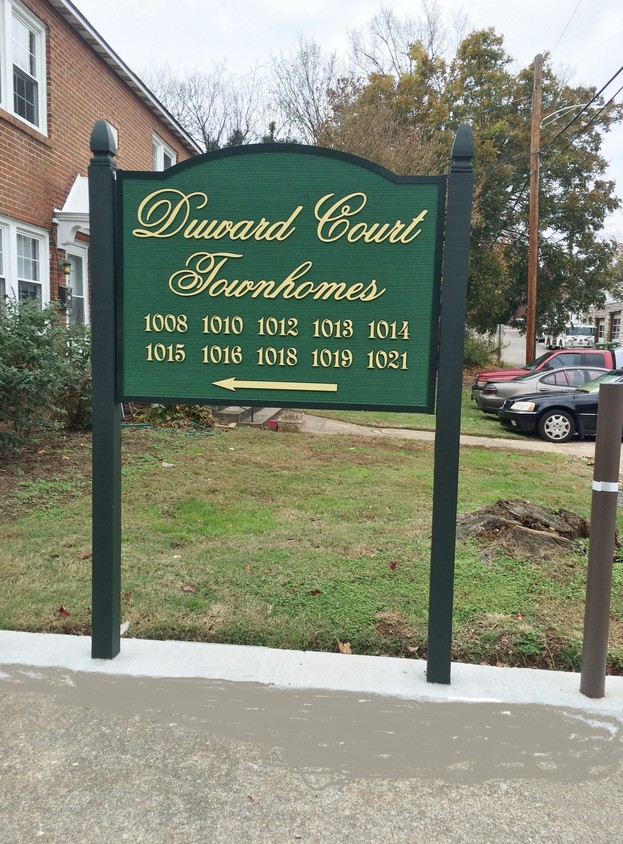 Foto del edificio - Duward Court Townhomes