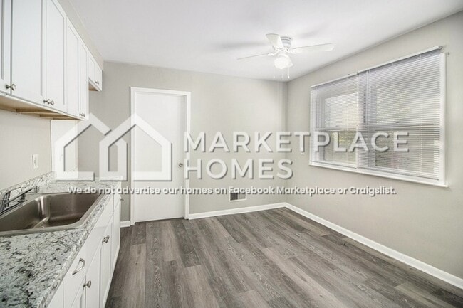 Building Photo - 24850 Wilmot Ave