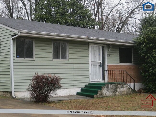 Building Photo - 409 Donaldson Rd