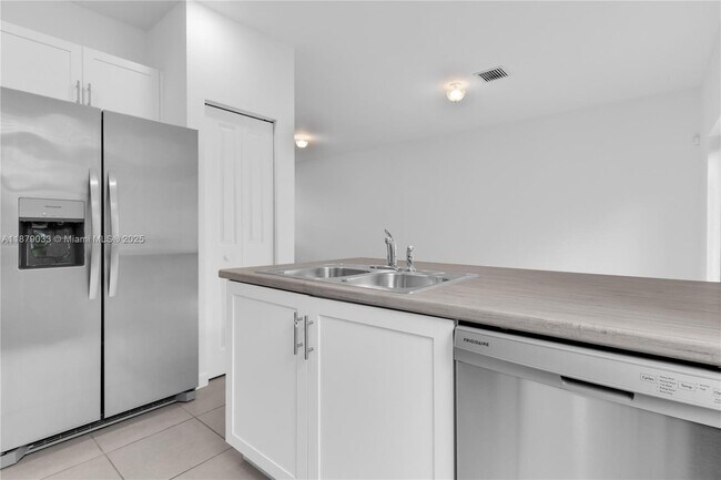 Foto del edificio - 28716 SW 134th Ct