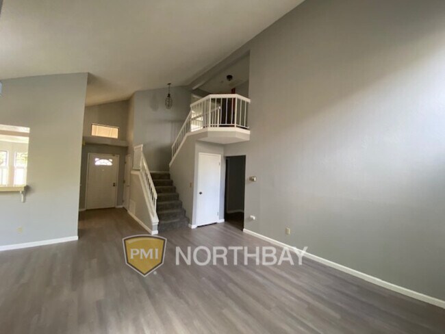 Foto del edificio - 2568 Vista Grande