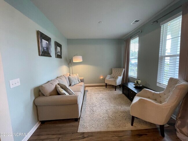 Building Photo - 6461 Lucerna Pl