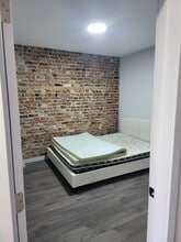 Building Photo - 4831 Rue Saint-Urbain