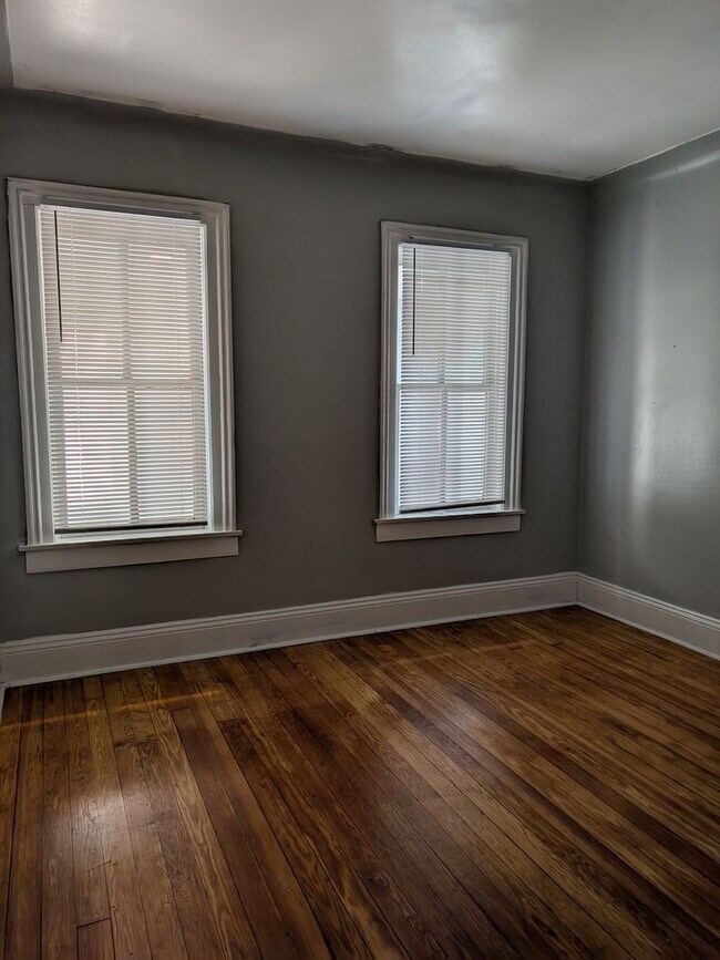 Building Photo - 4021 Neff Ave