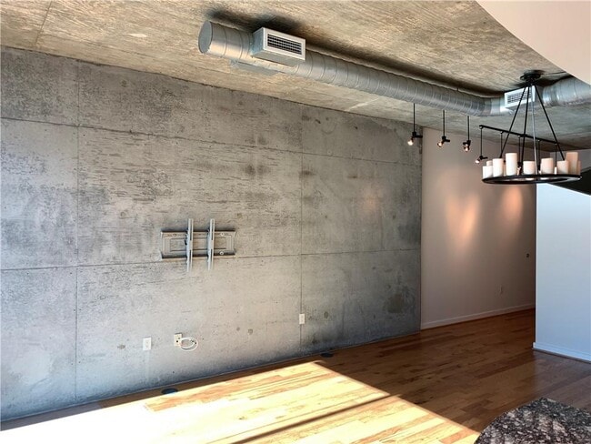 Building Photo - 923 Peachtree St NE