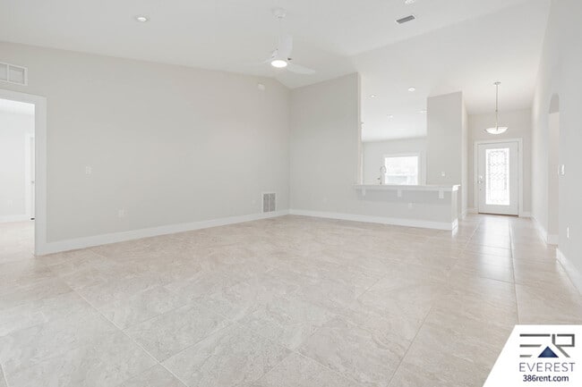 Foto del edificio - 22 Woodlyn Ln