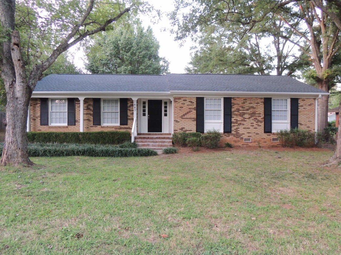 Primary Photo - 7443 Meadowdale Ln