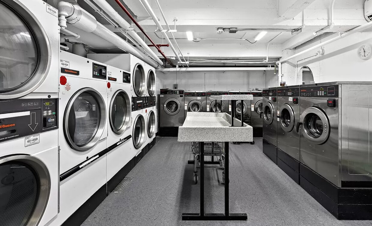 Foto del edificio - 54 W 16th St
