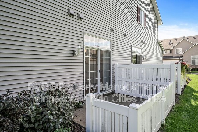 Building Photo - 1877 111th Ave NE