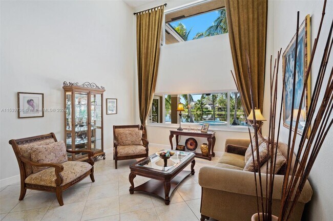 Foto del edificio - 310 NW 198th Ave