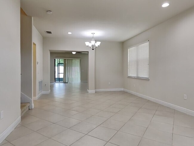 Building Photo - 11008 Tahiti Isle Ln