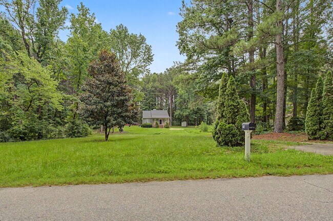 Foto del edificio - One-Story Home in Youngsville