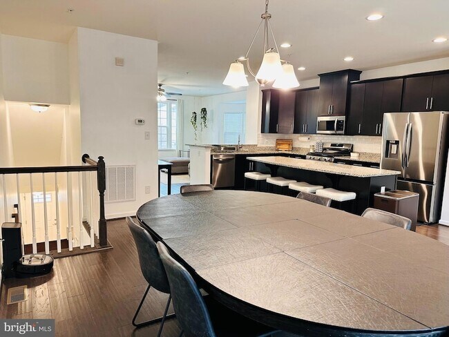 Foto del edificio - 12220 Montreat Pl