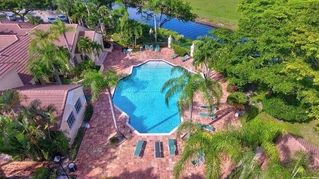 Foto del edificio - 1743 Village Blvd