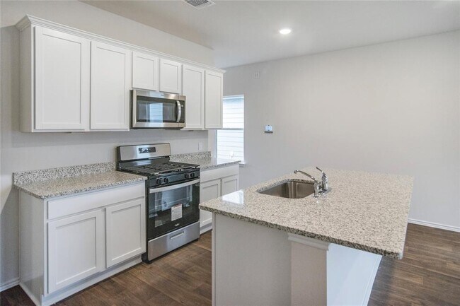 Foto del edificio - 209 SANDRINGHAM Loop