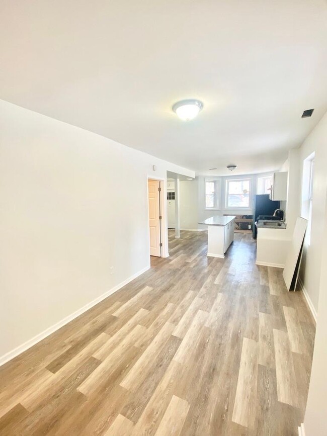 Foto del edificio - 2546 S Drake Ave