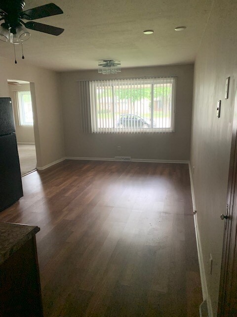Building Photo - 3331 Fir Tree Ln