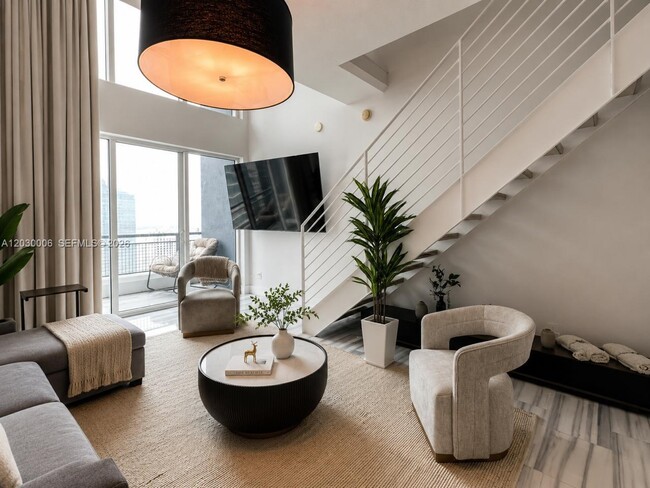 Foto del edificio - 60 SW 13th St