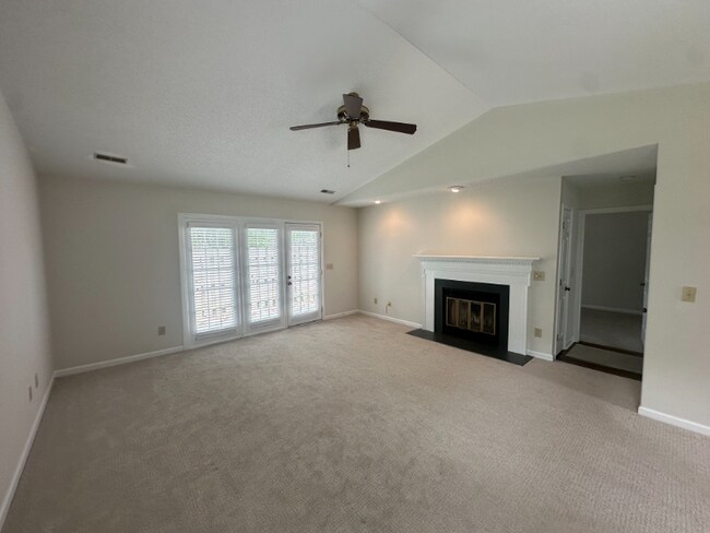 Foto del edificio - 6817 Fairpoint Ct
