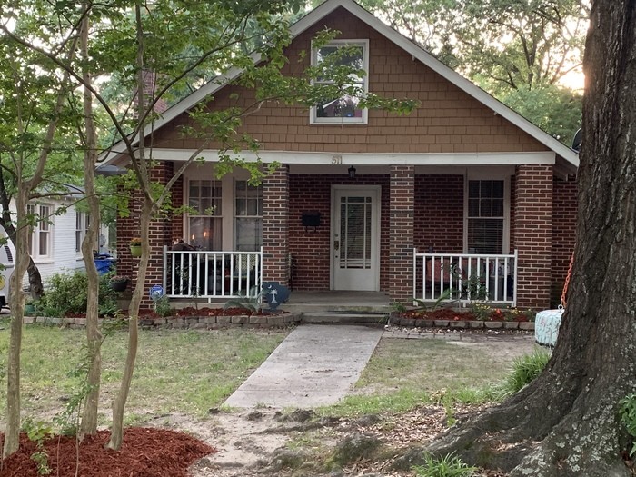 Primary Photo - 511 South Walker Street