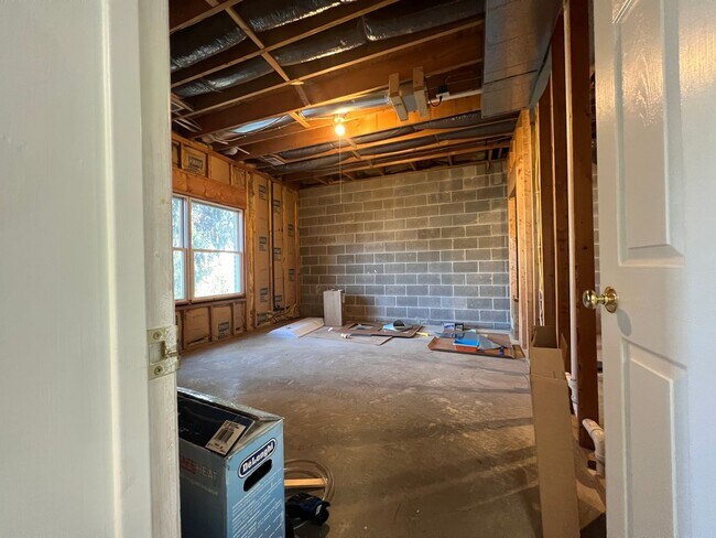 Foto del edificio - 240 Newberry Ln
