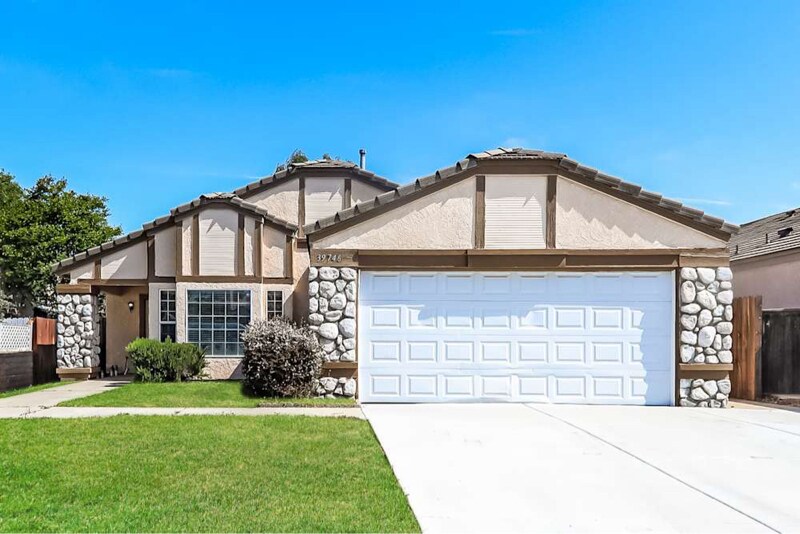 Foto principal - 39746 Sunrose Dr
