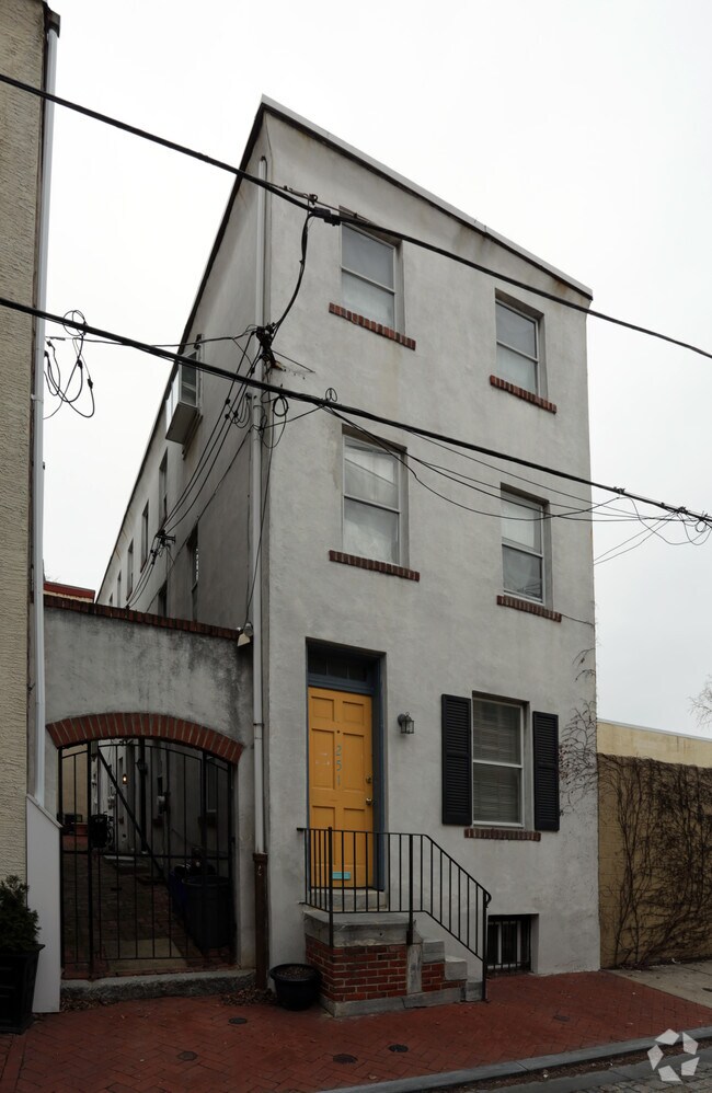 Foto del edificio - 251 Fulton St