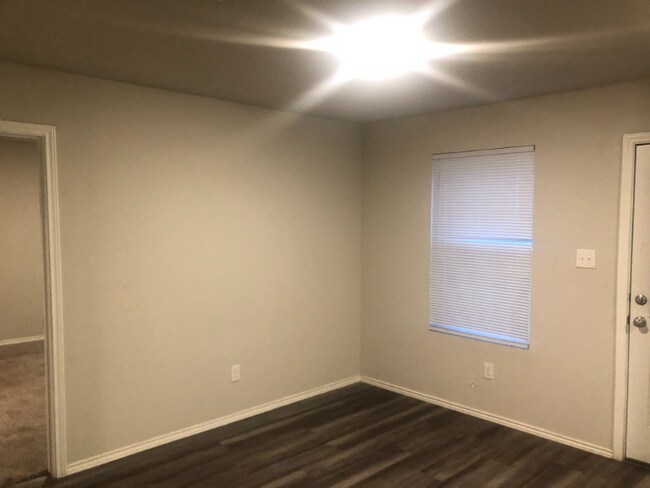 Building Photo - 8206 Glasgow Dr