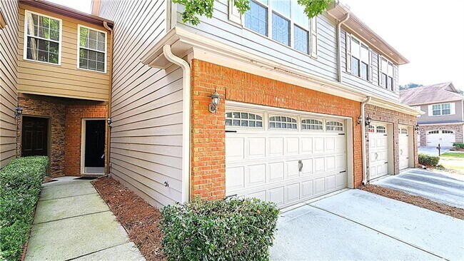 Foto del edificio - 3249 Brockenhurst Dr