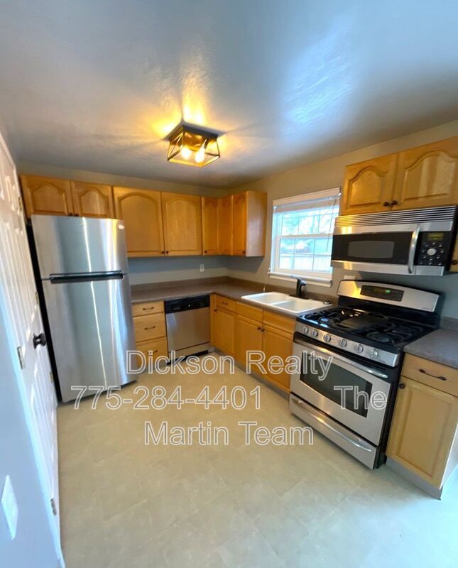 Building Photo - 405 Kess Way