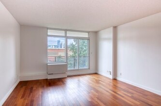 Building Photo - 2700 Rue Rufus-Rockhead