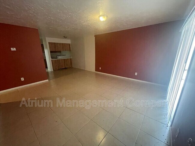Foto del edificio - 2931 SE 52nd Ave