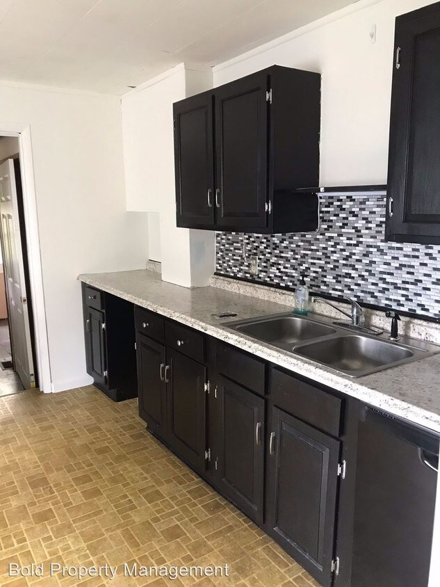 Primary Photo - 3 br, 1.5 bath House - 355 E Guilford St