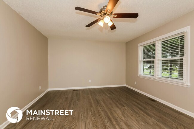Building Photo - 515 Meadowview Dr