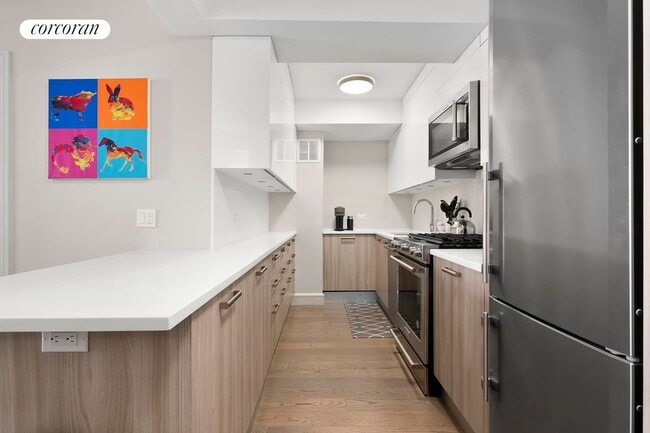 Building Photo - 10740 Queens Blvd