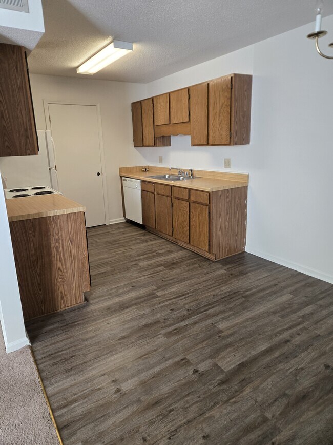 Foto del edificio - 3703 Southborough Rd