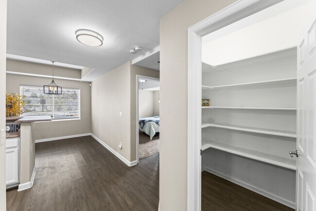 Foto del edificio - 3775 Hartsock Ln
