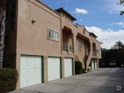 Foto del edificio - 325 San Marcos Blvd