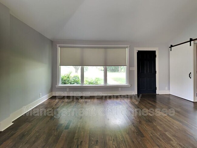 Building Photo - 407 Rosebank Ave
