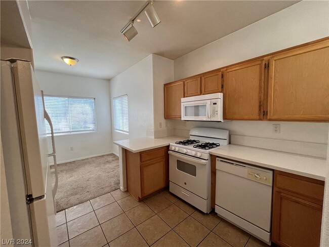 1050 E Cactus Ave Unit 2085, Las Vegas, NV 89183 - Room for Rent in Las ...