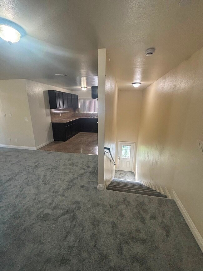 Foto del edificio - 1229 W 60th St